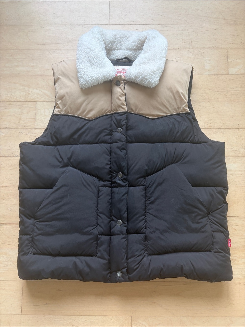 Levi's Black Puffer Vest with Cream Sherpa Collar